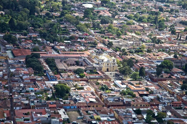 Tendencias del Mercado Inmobiliario en Colombia 2025: Impacto en tu Compra